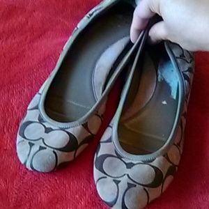 Coach flats